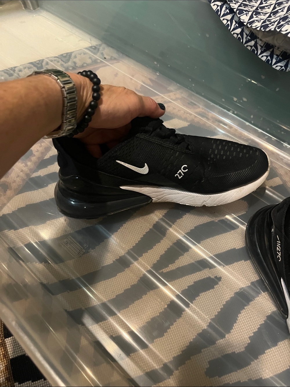 Nike women’s Air Max 270 Black/White Casual Athletic Sneakers